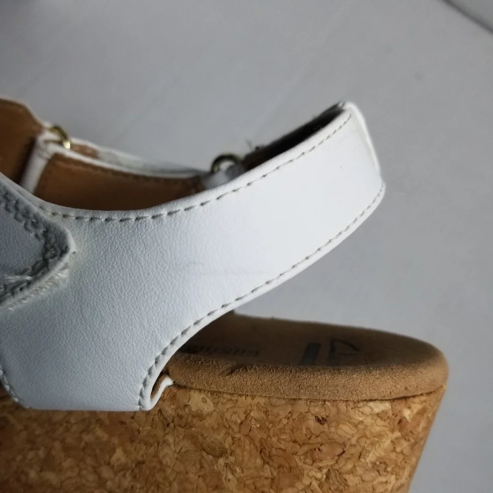 CLARKS COLLECTIONS SOFT CUSHION  WOMEN'S WEDGES SIZE 10